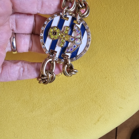 Betsey Johnson Anchor bracelet - Picture 1 of 4